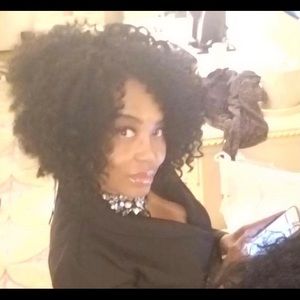 Meet your Posher, Sharae